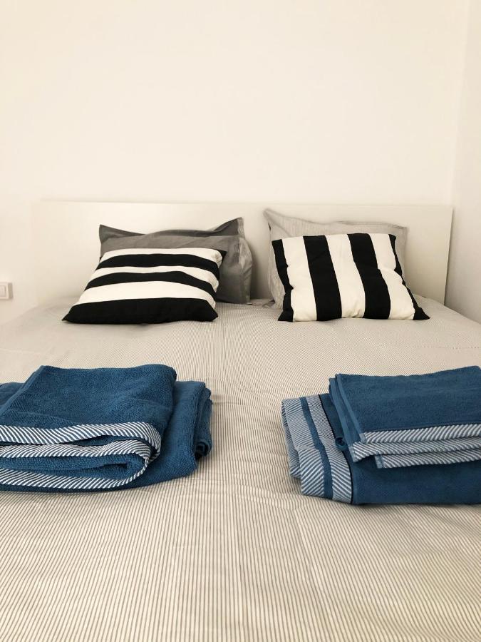Lovely Seaside Apartment In Front Of Calafell Beach And Cunit Beach Segur de Calafell Exterior photo